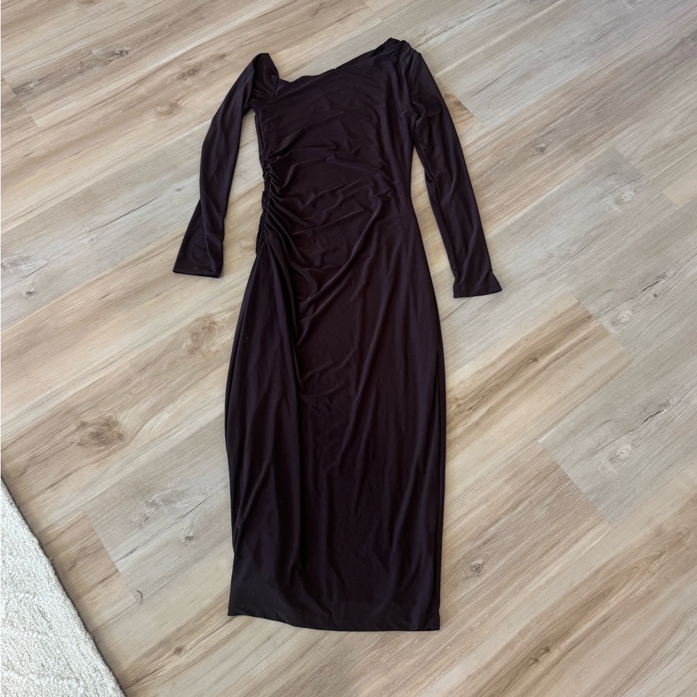 Elegant Brown Long Sleeve Dress - Picture 1 of 2